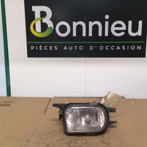Piece-49880624-Anti-brouillard-gauche-MERCEDES-CLASSE-CLK-209-COUPE-270-2.7-CDI--20V-L5-TURBO-df06d6a08542d7f7f67b0bbe9e8490f4b1553b18b5e9464932eac21d15c2eec1_mtn.jpg