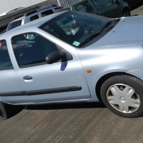 Vehicule-RENAULT-CLIO-II-PHASE-3-1-1-2004-aedd74cea4347d028e3323cca5cc573ee63c9d2281839169897572660b6d6de9_mtn.jpg