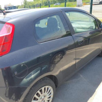 Vehicule-FIAT-PUNTO-II-PHASE-2-2009-5c89e50e8ec12aea7b3bd6feb793343ffce22dfc78189ba02387384d1c903683_mtn.jpg