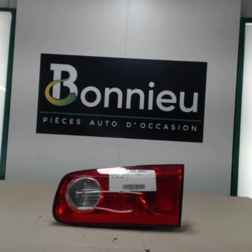 Piece-Feu-arriere-secondaire-droit-%28feux%29-RENAULT-LAGUNA-2-PHASE-2-1.9-DCI--8V-TURBO-f8791a55eb95c2845b81ecbacb2f8090c59dff2af7eeb547daaf151e3ee18000_mtn.jpg