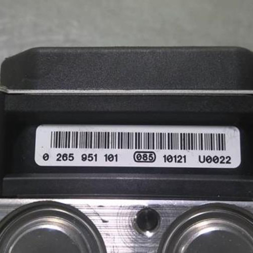 50562995-42180c0e-0671-4875-b1b1-62ea2efa5632-Piece-50562995-Bloc-ABS-34516856924-BMW-X1-E84-PHASE-1-18d-20D-16V-TURBO-SDRIVE-fcf8c9e15a2de7544713b33d737d1a90726e2bb78c98c375f47010d10f31f75e_m.jpg