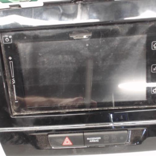 Piece-Autoradio-dorigine-SUZUKI-VITARA-8cd207e7820bba49fa1e1e264e3f142fb6d4a67fd1b847e5f6a36513546b7faa_mtn.jpg