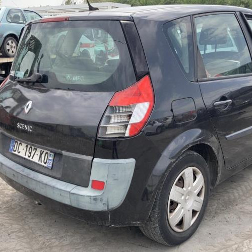 Vehicule-RENAULT-2005-92c9e00f4704b3ce1440f9586d9bc53ac715df82bf3a171d843c9cbae99a2b3a_mtn.jpg