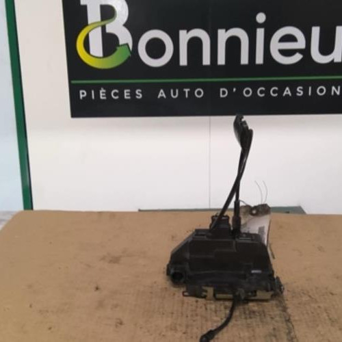 Piece-Fermeture-centralisee-avant-droit-RENAULT-SCENIC-2-PHASE-1-1.9-DCI--8V-TURBO-caed37368c43e2c4083c8f9be4d866a42b0a31c37d826512de81eb51d91b5709_mtn.jpg