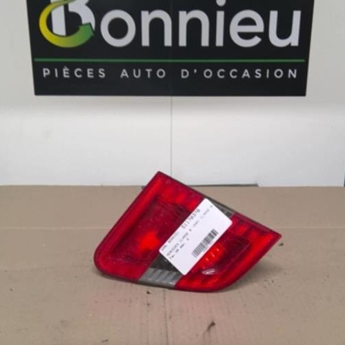 Feu arriere secondaire gauche (feux)