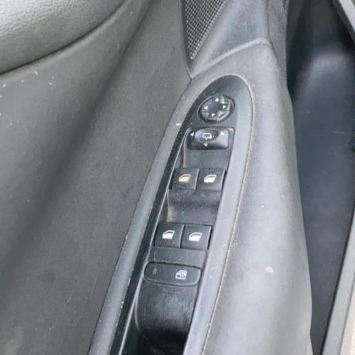 Vehicule-CITROEN-2013-ba54eef08758f20cd78c4ae0bf928a83ad0d3505cf039a1bd826e15dd2fea7c8_mtn.jpg