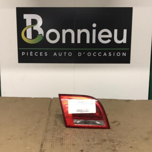 Feu arriere secondaire gauche (feux)
