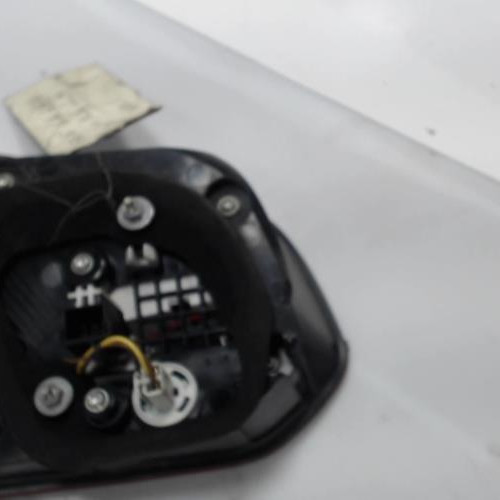 Piece-Feu-arriere-secondaire-droit-%28feux%29-VOLKSWAGEN-GOLF-6-2.0-TDI--16V-TURBO-1442820f48edaa400136ede7b44c3c4c077a47c41786dd905e43265ba53a2d30_mtn.jpg