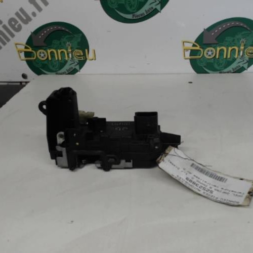 Piece-Fermeture-centralisee-avant-droit-OPEL-ZAFIRA-B-PHASE-2-Diesel-075a3117581222cb20e6b70389f0d6f3ee84447f9b511cdaaed7e14df4b7cfb4_mtn.jpg