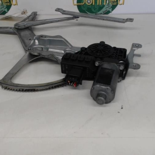 Piece-Mot.-leve-vitre-avant-gauche-OPEL-ZAFIRA-B-PHASE-2-Diesel-53c7d0da6c0fb16d4e6406ed7bb9bc470f62a50c28ba5c1711d20bf311f1a30a_mtn.jpg