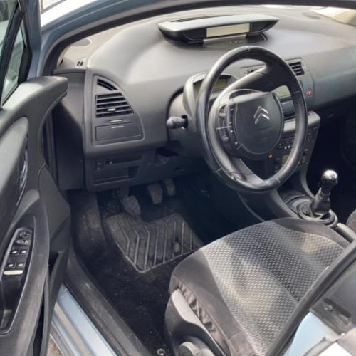 Vehicule-CITROEN-C4-2005-91835a144eeb9db7d73241fdd847185c3b5312ca57c34baad9a95444cc8fba18_mtn.jpg