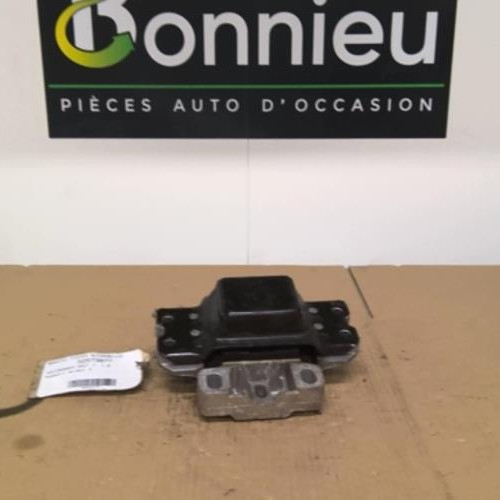 Piece-52573077-Support-moteur-gauche-VOLKSWAGEN-GOLF-5-1.9-TDI--8V-TURBO-8c86c396e045858655c3944e10a77a43b95879cbe55f3d251fcc872d3997b83a_mtn.jpg