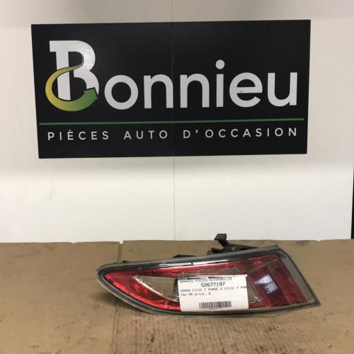 Piece-Feu-arriere-principal-gauche-%28feux%29-HONDA-CIVIC-8-PHASE-2-86a9f799cbea14458f42714f7d0bb60671e47fe074de9f7f105def7a1d58f903_mtn.jpg
