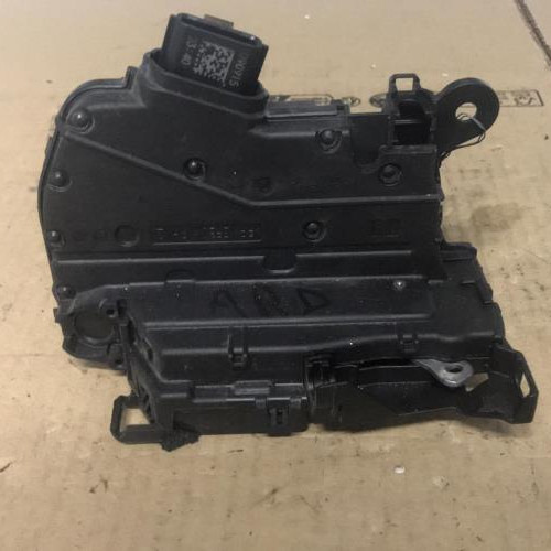 Piece-Fermeture-centralisee-arriere-droit-RENAULT-ZOE-87a085363d5e4af7ec1b9bf20535467abd002c510821bd86f46beb6febe3bf02_mtn.jpg