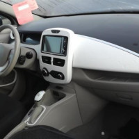 Vehicule-RENAULT-ZOE-2015-89911e1df07f42fadfd0b39b59c8e5155e22fbe4e1efb2772970ad0edb417036_mtn.jpg