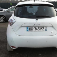 Vehicule-RENAULT-ZOE-2015-77bf652d9a61899595785c162dd5ea205d8926f9c3cb6246c469927090fab068_mtn.jpg