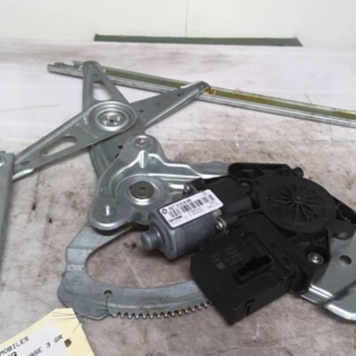 Piece-52801073-Moteur-leve-vitre-arriere-gauche-RENAULT-GRAND-SCENIC-3-PHASE-3-1.5-DCI--8V-TURBO-d1a5c5a7e4ae83596635fa086b0d8bfe2c94cc3d0d47c5e87b40d2ff0226e882_mtn.jpg