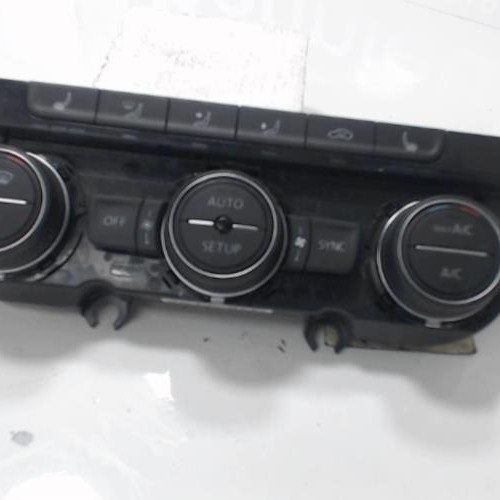 Piece-Commande-chauffage-VOLKSWAGEN-GOLF-7-PHASE-1-2.0-TDI--16V-TURBO-5cee8169e9073d9b872b9356c847f728099feb2bc4c9038a4baab3852184c62a_mtn.jpg