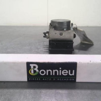 53346311-106b5bb2-2184-4368-8aaf-ae219a4b259b-Piece-53346311-Bloc-ABS-476606853R-RENAULT-CLIO-4-PHASE-1-09i-12V-TURBO-TCE-90-05801d1958d1bc6474d26e7ef6bdf8cc0982aade385b4b4097176fec0a917b38_m.jpg
