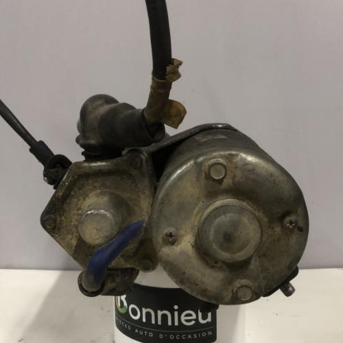 53395062-8e8b73d4-ff9b-438e-bb5c-36dfed16c4f1-Piece-Demarreur-TOYOTA-8de8095218f5ae92534fbb737b3c19675669d5c87f35df1c85566f1ae13a31df_m.jpg