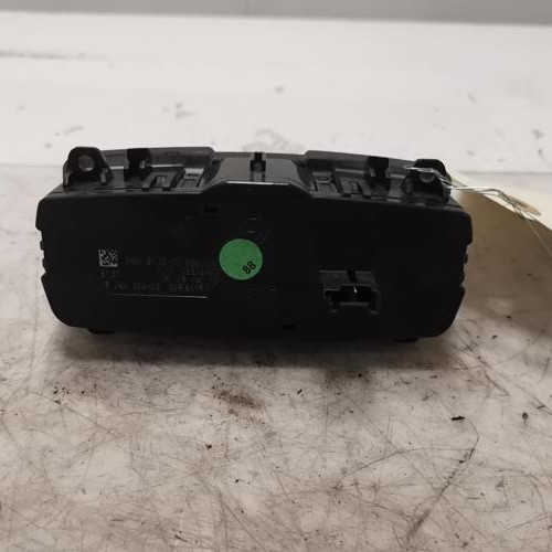 Piece-Commodo-phare-BMW-SERIE-1-F20-PHASE-1-d63b5fda05653b0cef827f75330c15c8dd1d7d53edb136e3b212e61929d32bd8_mtn.jpg