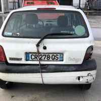 Vehicule-RENAULT-TWINGO-1-PHASE-3-2003-e3974e47394612379e386fa70efa2ffe9835258fa2736b066a9d7970396dbc6b_mtn.jpg
