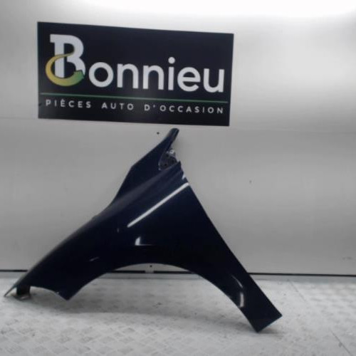 Piece-Aile-avant-gauche-RENAULT-MEGANE-3-PHASE-2-c813bb75061b66d809656407fb47bef20275aa158ce49e92c01fbba0413b1b83_mtn.jpg