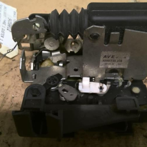 Piece-Fermeture-centralisee-avant-droit-DACIA-DUSTER-1-PHASE-1-1.5-DCI--8V-TURBO-1143a9ce055e8e3f72b3b7b7970b3f57795780e0092bd30fd5326c85cd2f130d_mtn.jpg