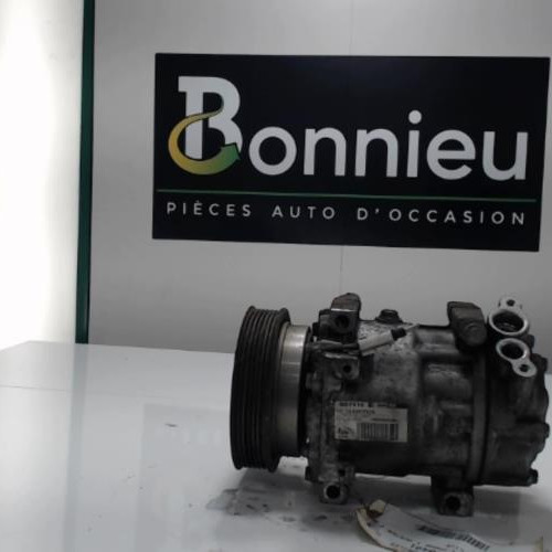 Piece-Compresseur-clim-DACIA-DUSTER-1-PHASE-1-1.5-DCI--8V-TURBO-f56b7743d86dc471bedb6859eefb9e606c76755c94864d2d78554baf568a3bf0_mtn.jpg