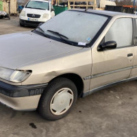Vehicule-PEUGEOT-306-PHASE-1-1993-efaf8a4770ad49b838e6b84e23960cd7466c409029419e31e0ac943b2b4308b4_mtn.jpg