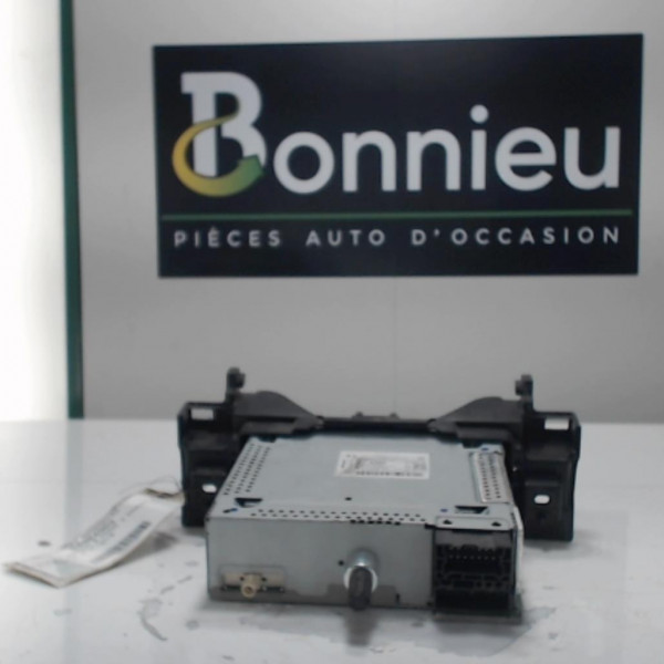 Piece-Autoradio-dorigine-RENAULT-KANGOO-2-PHASE-2-1.5-DCI--8V-TURBO-7619975a3a3ef727e37aaa04e02238141cc872ba6b4b7dd39e026f1ca26b290d.jpg