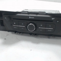 Piece-Autoradio-dorigine-RENAULT-KANGOO-2-PHASE-2-1.5-DCI--8V-TURBO-449e8b28b39898e6046eb12e9e21d40b971c05481b3fa786611e355dad05c265.jpg