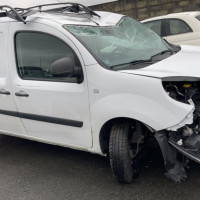 Vehicule-RENAULT-KANGOO-2019-d665e30497beef99b6b26ec321923391cb09cbaa1bc9f5b51dc58c2f6f666d60.jpg