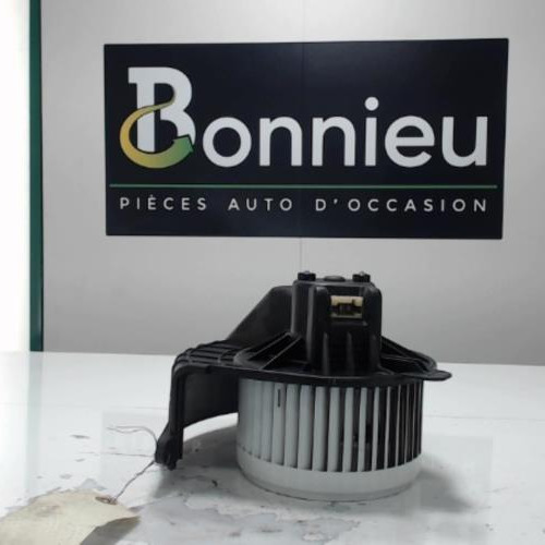 Piece-Ventilateur-chauffage-RENAULT-KANGOO-2-PHASE-2-1.5-DCI--8V-TURBO-caa4edeb662b895ca05e091c14529b43e741d93521b6a8180ee03be085837740_mtn.jpg
