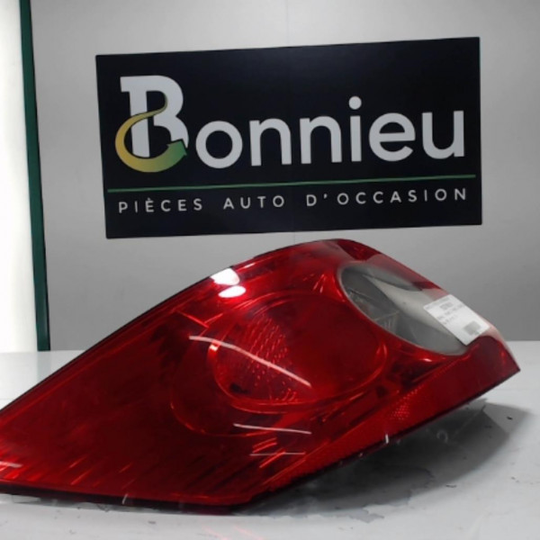 Piece-Feu-arriere-principal-gauche-%28feux%29-RENAULT-MEGANE-2-PHASE-2-CABRIOLET-1.5-DCI--8V-TURBO-98ba81dcdea906d5e2d6ff3e05e29d4884ef42b7fab038b7da137fb7c30e9475_mtn.jpg