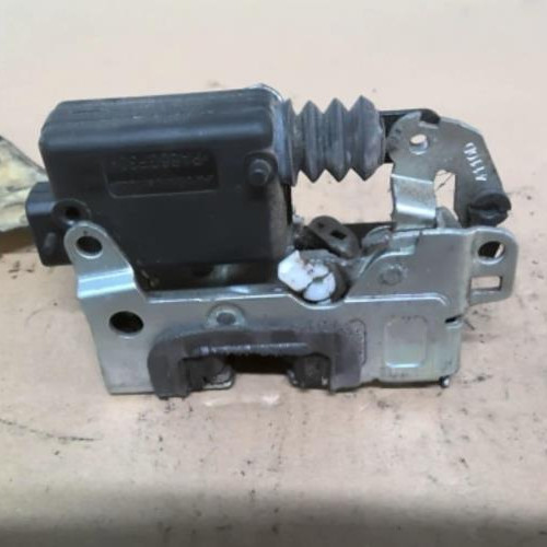 Piece-Fermeture-centralisee-arriere-droit-DACIA-DUSTER-1-PHASE-1-1.5-DCI--8V-TURBO-cbb60023d7d0577d65d11a86789a8cb20a6e4dd475adbcf7f15252f48ef65968_mtn.jpg