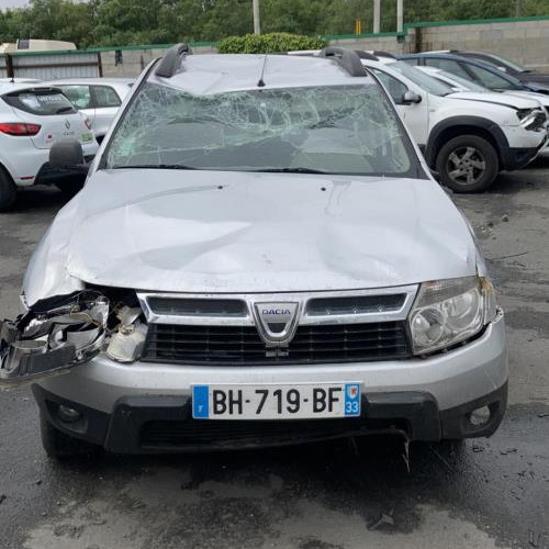 Vehicule-DACIA-DUSTER-Ambiance-2011-6c74ab150e08324c6e478b035c9d15e5f62fff9bd80ba775975804bed25c3550_mtn.jpg