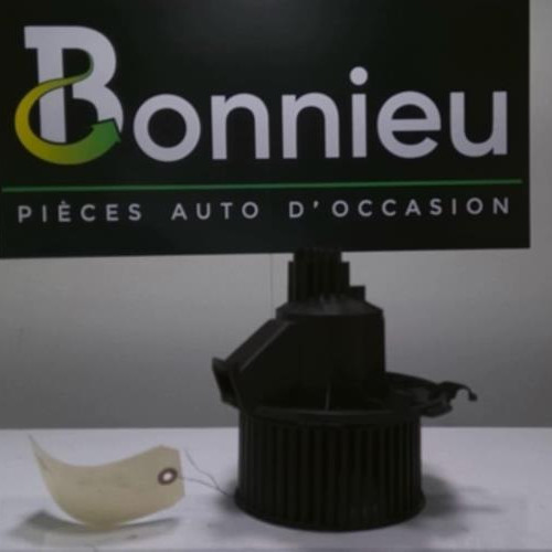 Piece-Ventilateur-chauffage-OPEL-ZAFIRA-B-PHASE-2-1.7-CDTI--16V-TURBO-4e7959cd1d58a413b89f970076d2f628e990379914efe1e379d6dc996701da8b_mtn.jpg