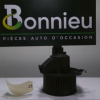Piece-Ventilateur-chauffage-OPEL-ZAFIRA-B-PHASE-2-1.7-CDTI--16V-TURBO-4e7959cd1d58a413b89f970076d2f628e990379914efe1e379d6dc996701da8b_mtn.jpg