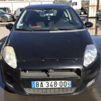 Vehicule-FIAT-GRANDE-PUNTO-2006-fe17b1bc91f5929269a4d56ac5659d970ee34b120ad7d80e70d54cd9ba43cf09_mtn.jpg