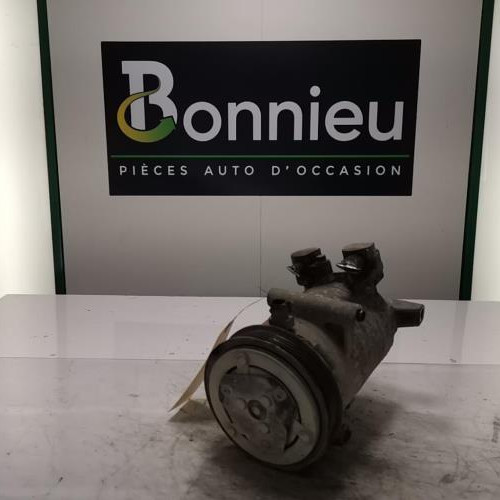 Piece-Compresseur-clim-PEUGEOT-BOXER-3-PHASE-1-9a58a94f720d7e41e2c368d890ab630bd4ed95aec164a292d762172249c48740_mtn.jpg