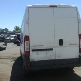 Vehicule-PEUGEOT-BOXER-III-COMBI-2-2-2009-061e1e2f4b8b67727fa0373ff8180e5291074d6564ad611b93ae73f6b5a280f2_mtn.jpg