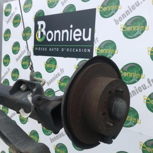 Piece-Essieu-arriere-PEUGEOT-BOXER-3-PHASE-1-35565c737362b88bf900ff5099f3d935616fce66b0afe5c0e7f69460d1a84f76_mtn.jpg