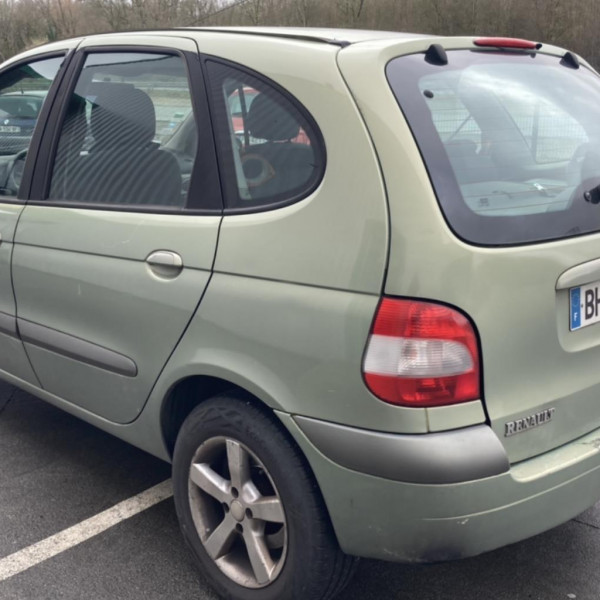 Vehicule-RENAULT-SCENIC-1-PHASE-2-2002-da6dbdee2d102737f78788ed8b97518998fb829420f3bd8ec0d3235740713c6c.jpg