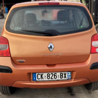 Vehicule-RENAULT-TWINGO-2-PHASE-1-2009-8e5ecb7a874da7cd94892be78995509ea110bfcbf79bcf56a2c2e557b0bc78a7_mtn.jpg