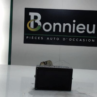 Piece-Ecran-GPS-RENAULT-LAGUNA-2-PHASE-1-1.9-DCI--8V-TURBO-5270b631c227d7a01009f4fa78f70f9538ea412cb871f5fdb733b08f8a734aa1_mtn.jpg