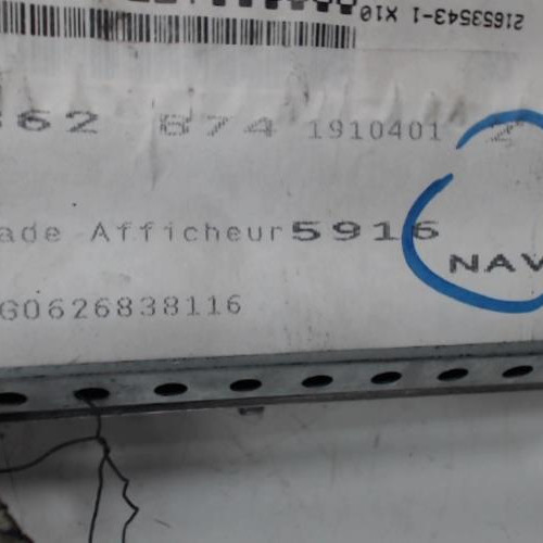 Piece-Ecran-GPS-RENAULT-LAGUNA-2-PHASE-1-1.9-DCI--8V-TURBO-67e15124adae649aaae38ede2a72e2250b0950689587523e64fcd68f6a69f2c5_mtn.jpg