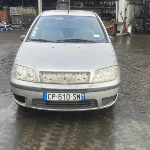 Vehicule-FIAT-PUNTO-2-PHASE-2-2006-bd4894a21cb65c345aa19f551a57ab1e5479a634dbdc610a218de965cb529cdc_mtn.jpg
