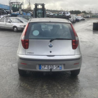Vehicule-FIAT-PUNTO-2-PHASE-2-2006-84d2ff3863e9e858f7448800e1e02ae07b6b6ed87ec8dc7e8b74e1dc6b61a70e_mtn.jpg