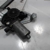 Piece-Moteur-leve-vitre-avant-gauche-RENAULT-ESPACE-3-2.0i--16V-9487fe480c0942cd33aae2204f749f004502e4f17ded2de492d35145c98568e9_mtn.jpg